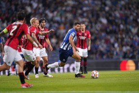 欧博官方入口 -清晨突围战来临，成都蓉城围绕葡超复出首秀，话题不断，团队化学反应显著 